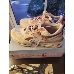 Size 10 Reebok Womens Shoes